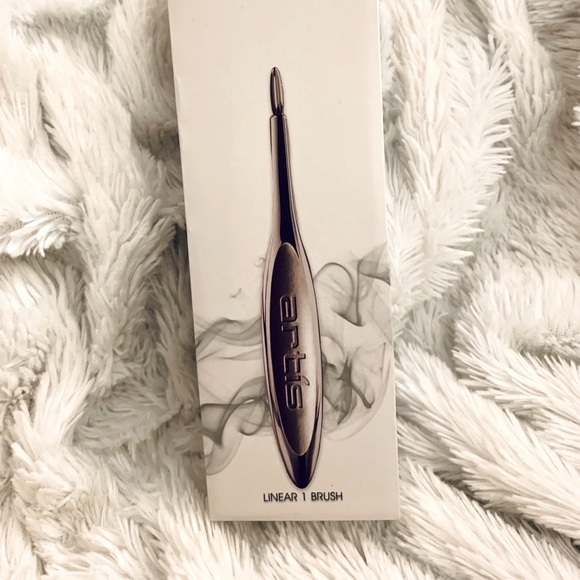 artis Other - Elite collection linear 1 brush NIB